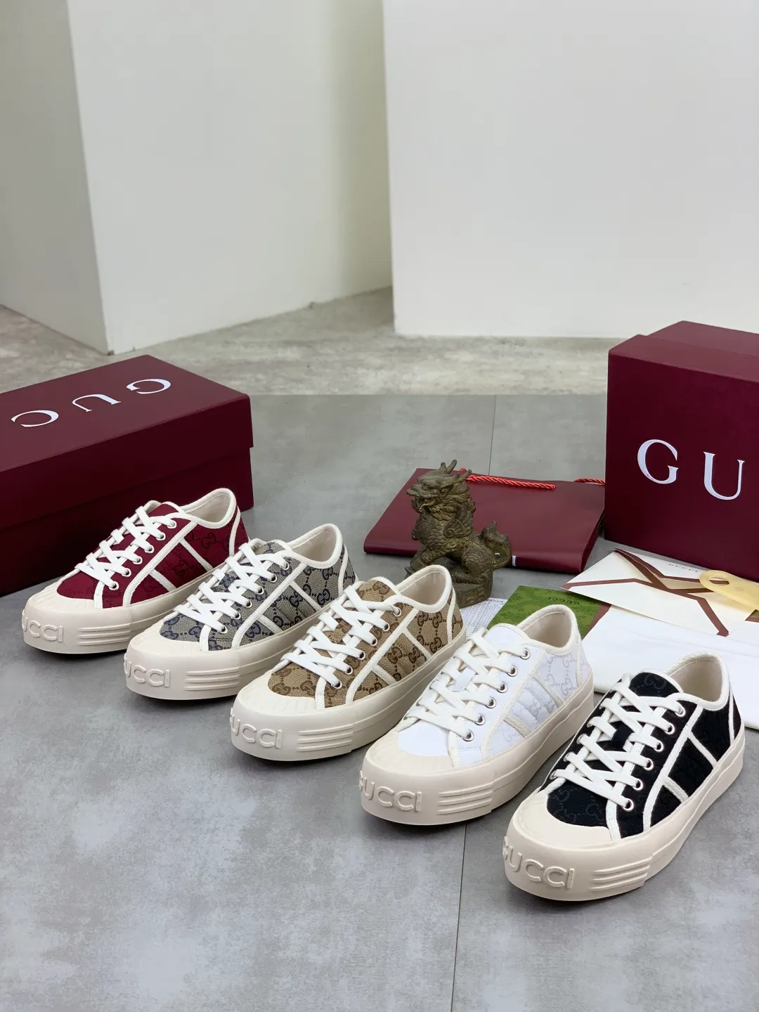 Men's shoes 💰P480 New Gucci thick-soled cloth shoes for women, high-quality version with logo patterned cloth surface, 5mm thick sole, ultra-light shoes, versatile and comfortable.  Fabric: Versatile floral fabric Lining: Versatile canvas Feet: Towel fabric Code number: 35-41 (41 customized) Packaging: Original packaging